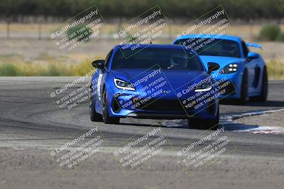 media/Sep-14-2025-Speed Ventures (Sun) [[b2951cd086]]/Green/Session 2 (Grapevine)/